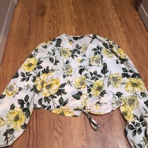 Cropped floral blouse